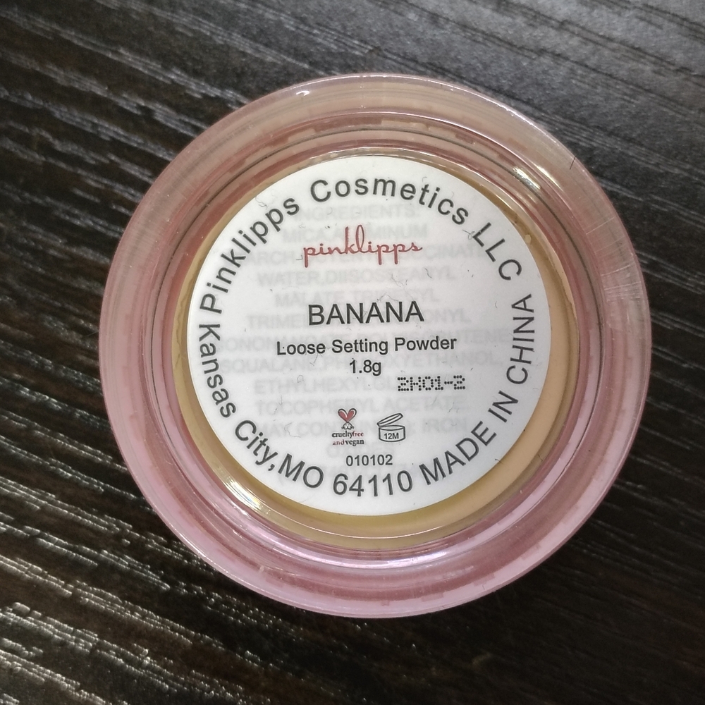 Loose Setting Powder - Picture 3 of 3